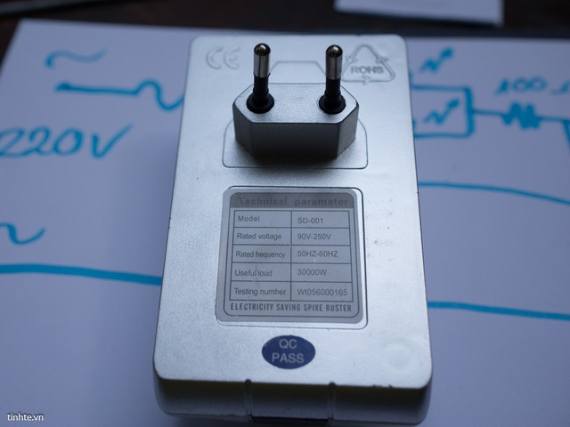 "Loạn" thiết bị tiết kiệm điện năng: Để đánh giá được rất là phức tạp! - 1
Vẫn chưa thể đưa ra đánh giá về các thiết bị tiết kiệm điện năng trên thị trường.