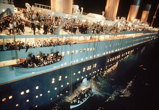 Khám phá xác tàu Titanic "huyền thoại" dưới lòng đại dương với giá 2,3 tỷ đồng - 7 Khám phá xác tàu Titanic "huyền thoại" dưới lòng đại dương với giá 2,3 tỷ đồng - 7
