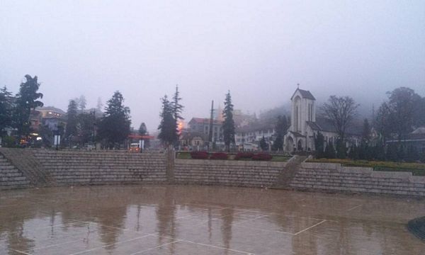 Người về từ Czech "phượt" Sapa đón Tết Nguyên tiêu - 4
Sapa mờ sương...