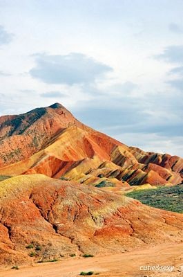 "Phượt" Cam Túc: Thám hiểm canyons, cưỡi lạc đà, camping trên sa mạc… - 2 "Phượt" Cam Túc: Thám hiểm canyons, cưỡi lạc đà, camping trên sa mạc… - 2