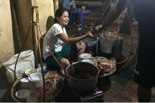 Phở gánh vỉa hè Hà Nội (Ảnh sưu tầm)