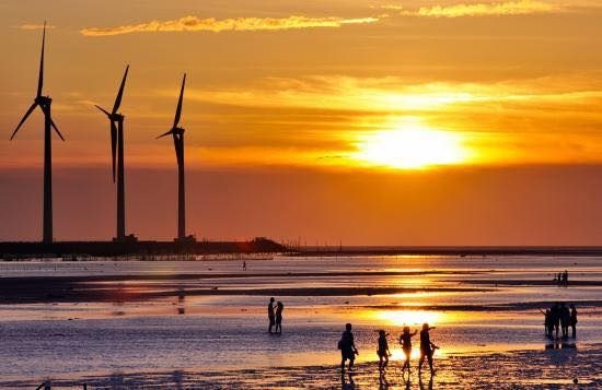 "Đặc sản" Gió ở nơi ngắm hoàng hôn đẹp nhất xứ Đài - 1 (ảnh KKday)