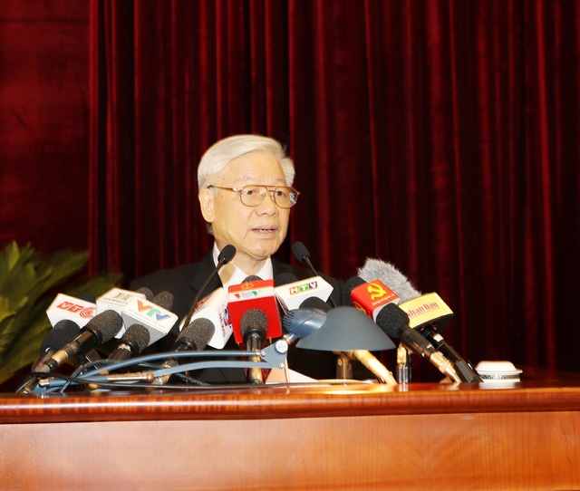 Tổng Bí thư: Nhìn thẳng, đánh giá đúng những sai phạm trong công tác cán bộ - 1 Tổng Bí thư Nguyễn Phú Trọng phát biểu khai mạc Hội nghị Trung ương 5.