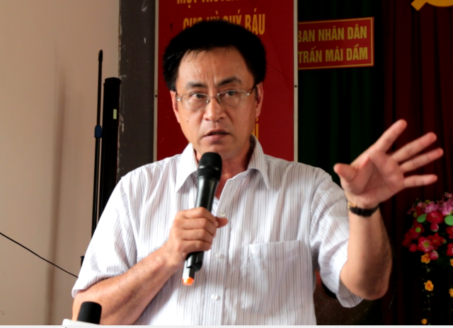 Nhà máy giấy Lee&Man không thể hoạt động nếu gây tổn hại đến người dân - 1 Ông Trần phong - Cục trưởng Cục Môi trường miền Nam tại buổi đối thoại với dân chiều 3/4