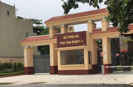 Vụ hai tử tù vượt ngục: Tạm đình chỉ giám thị trại tạm giam T16 - 1
Giám thị trại tạm giam T16 cùng hàng loạt cán bộ bị tạm đình chỉ công tác để xem xét hình thức kỉ luật trong vụ để hai tử tù bỏ trốn.