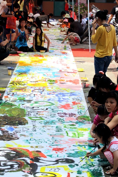 Hơn 2.000 trẻ em Hà Nội đăng ký tham gia hoạt động vẽ tranh để thiết lập kỷ lục. (Ảnh minh hoạ)
