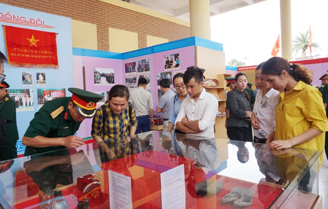 Nhiều hiện vật lần đầu tiên được trưng bày tại triển lãm “Tổ quốc tri ân” - 11 Triển lãm diễn ra từ ngày 24/7 đến ngày 4/8/2017