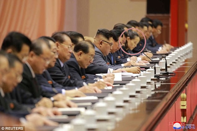 Em gái ông Kim Jong-un ngồi hàng ghế "VIP" tại hội nghị đảng - 2 Bà Kim Yo Jong hiện là Phó chủ tịch Ủy ban tuyên truyền của Đảng Lao động Triều Tiên (Ảnh: Reuters)