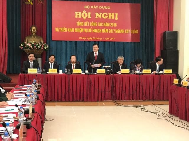 Phó Thủ tướng nói về giải pháp gỡ ùn tắc cho Hà Nội, TPHCM - 1 Phó Thủ tướng Trịnh Đình Dũng phát biểu chỉ đạo hội nghị tổng kết công tác năm 2016 của Bộ Xây dựng.