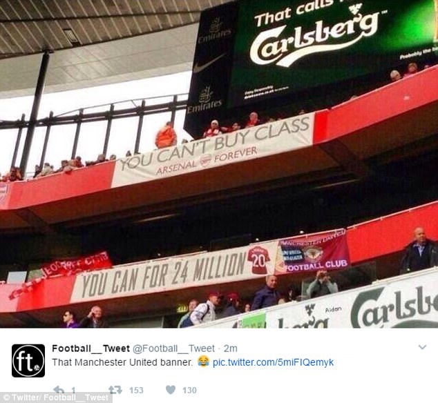 Hình ảnh photoshop chế giễu biểu ngữ: Bạn không thể mua được đẳng cấp của CĐV Arsenal