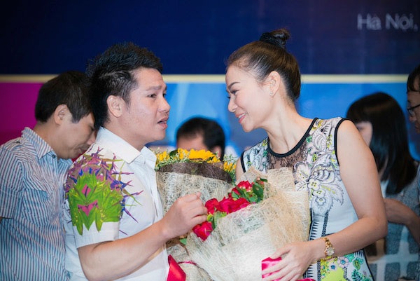 Trọng Tấn: “Đem tiền bạc ra đo đếm thì không còn là nghệ sĩ trong sáng” - 1 Trọng Tấn dành cho Thu Minh nhiều lời khen ngợi.