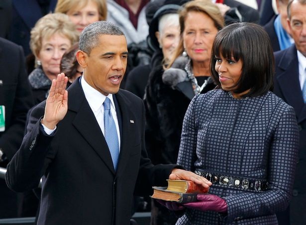 Lễ nhậm chức của ông Trump sẽ diễn ra thế nào? - 4
Ông Obama tuyên thệ nhậm chức vào năm 2009 (Ảnh: Reuters)