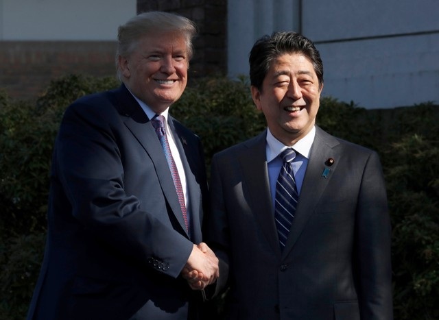 Tổng thống Trump: Mỹ coi Nhật Bản là đồng minh quan trọng - 8
Tổng thống Trump và Thủ tướng Nhật Bản Shinzo Abe.