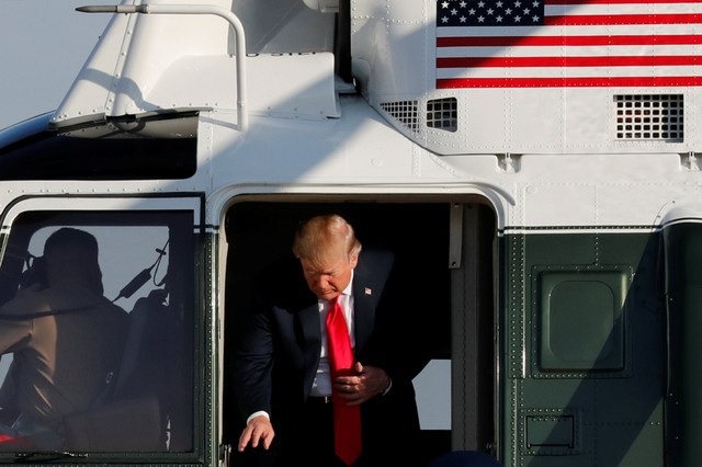 Tổng thống Trump và Đệ nhất phu nhân lên đường công du châu Á - 9 Tổng thống Trump và Đệ nhất phu nhân lên đường công du châu Á - 9