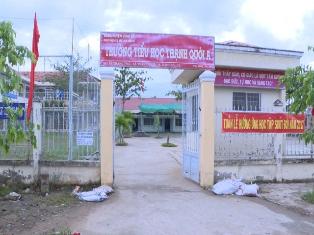 Vĩnh Long: Sập la phông trường học, 9 học sinh nhập viện - 3 Trường tiểu học Thạnh Quới A vừa được sửa chữa nâng cấp toàn bộ mái tol, la phông, đường điện và sơn mới cách đây hơn 1 năm