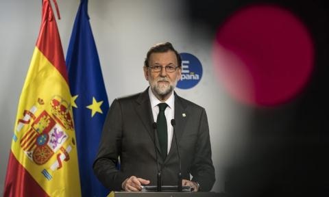Bầu cử sớm ở Catalan: Ván bài giảng hòa của ông Puigdemont? - 1
Chính quyền trung ương chấp thuận việc Catalan bầu cử sớm.