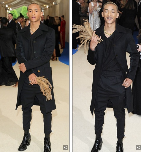 Những trang phục siêu xấu tại sự kiện thời trang Met - 8
Jaden Smith khiến nhiều người khiếp sợ khi thấy anh cầm trên tay bộ tóc mới cắt của chính mình làm phụ kiện