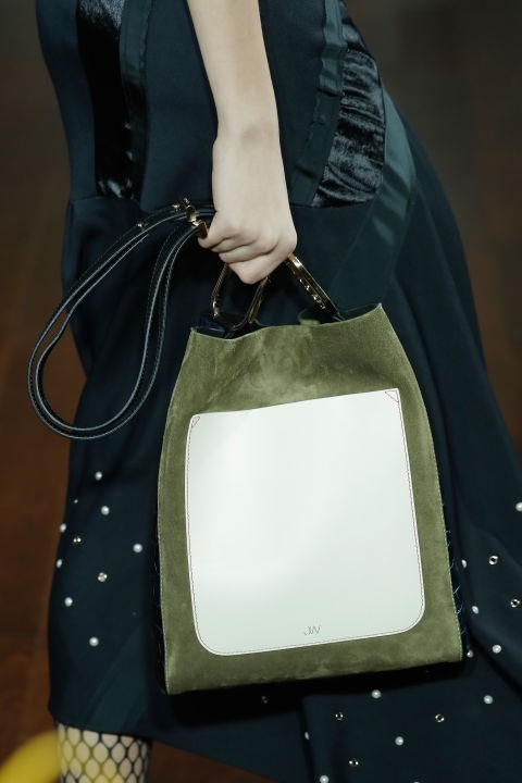 Những mẫu túi xách sành điệu từ tuần lễ thời trang New York - 14
Jason Wu