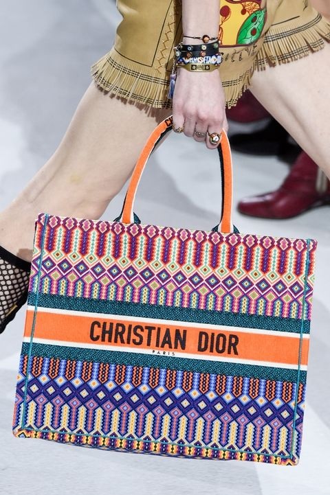Những mẫu túi sành điệu cho mùa thu đông - 16
Dior