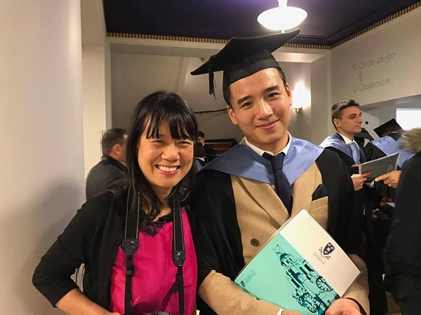 Thầy giáo 9x đẹp trai, giọng Anh - Anh chuẩn được sinh viên yêu mến - 4 Một số hình ảnh khác của thầy giáo điển trai, nói giọng Anh - Anh chuẩn