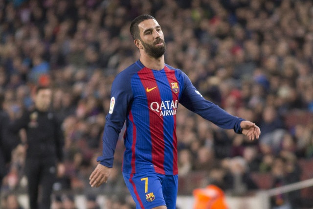 Ba cầu thủ lọt vào danh sách phải rời khỏi Barcelona - 1 Arda Turan gần như chắc chắn rời khỏi Barcelona