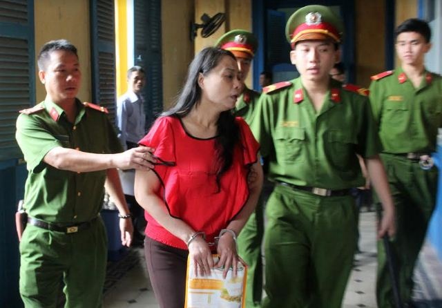 Y án 15 năm tù đối với Hoa hậu Quý bà Tuyết Nga - 1 Hoa hậu Tuyết Nga lãnh 15 năm tù
