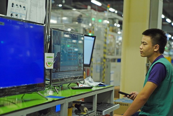 Ngày mai, 15 tỉnh thành Nhóm II sẽ ngưng phát sóng truyền hình analog - 1 Ngày mai, 15 tỉnh thành Nhóm II sẽ ngưng phát sóng truyền hình analog - 1