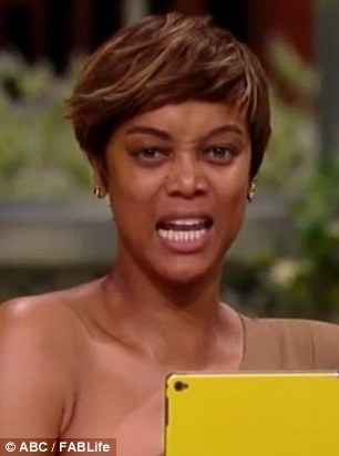 Choáng với nhan sắc khác lạ của cựu thiên thần nội y trước và sau khi trang điểm - 4
Tyra Banks từng là thiên thần Victorias Secret từ năm 1997 tới năm 2005. Cô cũng là một trong những siêu mẫu có thu nhập cao nhất thế giới khoảng thời gian đầu những năm 2000
