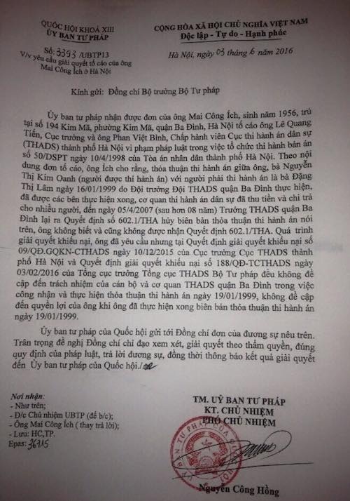 Hà Nội: Uẩn khúc gì phía sau vụ mua đất làm nhà ở 18 năm vẫn bị bán đấu giá? - 5
Uỷ ban Tư pháp Quốc hội đề nghị Bộ trưởng Bộ Tư pháp giải quyết tố cáo Cục trưởng Cục thi hành án Hà Nội của người dân.