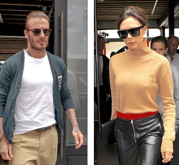 
Victoria không thể vắng mặt trong sự kiện quan trọng của chồng. Cô ăn vận thanh lịch và trẻ trung với áo len cao cổ, quần da
