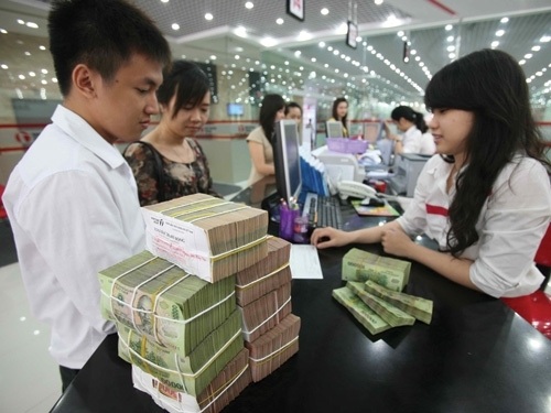 
Bộ Tài chính vừa đề xuất bổ sung thêm quy định về chi phí lãi vay ngân hàng nhằm đảm bảo lành mạnh hoá tài chính của doanh nghiệp, của nền kinh tế, góp phần thúc đẩy việc tái cơ cấu kinh tế, chống chuyển giá. (Ảnh minh hoạ).
