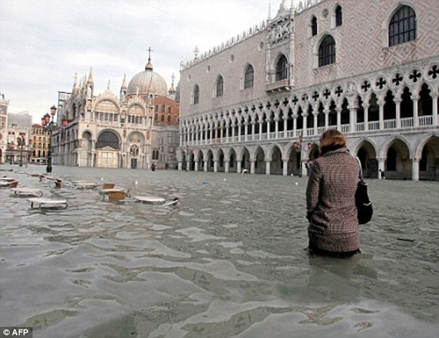 Cảnh ngập lụt ở Venice