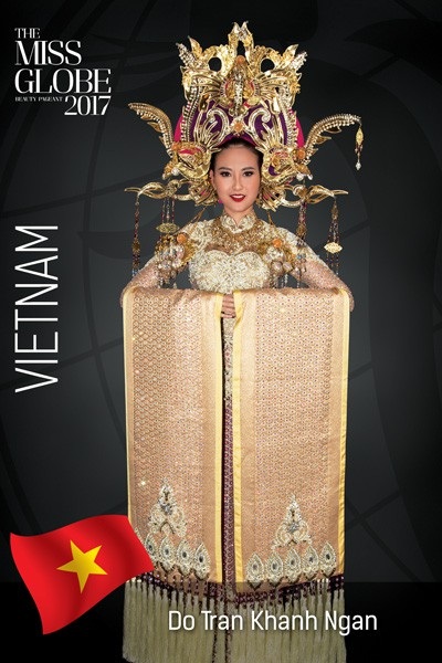 Trang phục dân tộc của Khánh Ngân tại Miss Globe lấy cảm hứng từ Hoàng hậu Nam Phương - 1 Trang phục dân tộc của Khánh Ngân tại Miss Globe lấy cảm hứng từ Hoàng hậu Nam Phương - 1