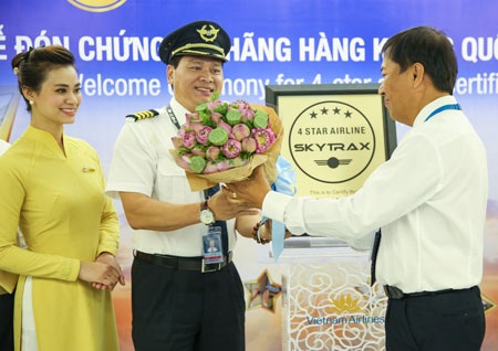 Năm 2016, Vietnam Airlines trở thành hãng hàng không 4 sao