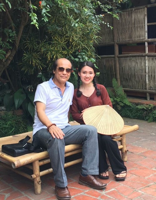 Nguyễn Thế Vinh: Kết hoa trên những nhọc nhằn - 2 Ông Nguyễn Thế Vinh rất tin các nghệ sĩ trẻ, trao cho họ những cơ hội để khám phá năng lực bản thân, tạo nên những đột phá mới...
