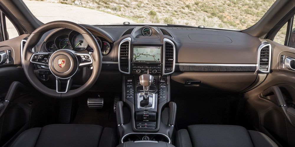 So sánh chi tiết Porsche Cayenne thế hệ cũ và mới - 11 So sánh chi tiết Porsche Cayenne thế hệ cũ và mới - 11