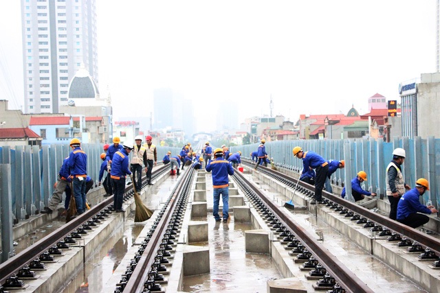 Phó Thủ tướng ra “tối hậu thư” về giải ngân vốn đầu tư công - 2 Việc giải ngân vốn đầu tư công đang bị chậm gây ảnh hương tới tăng trưởng, việc làm và lãng phí vốn đầu tư...