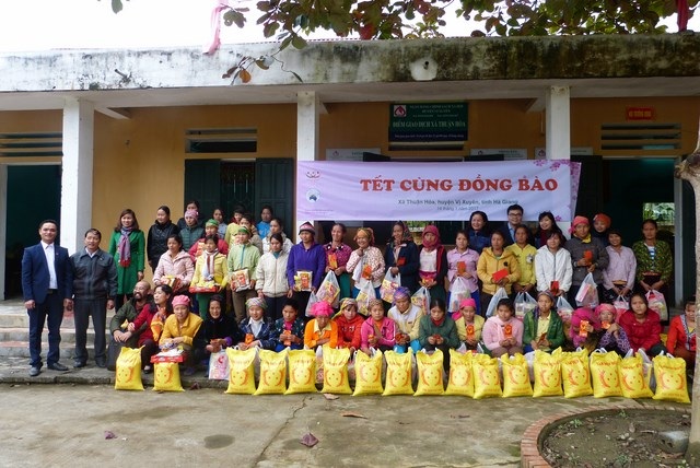 Du học sinh Việt tại Úc tặng quà Tết tới đồng bào vùng cao - 5
Chương trình Tết với đồng bào tại Hà Giang với 50 phần quà.