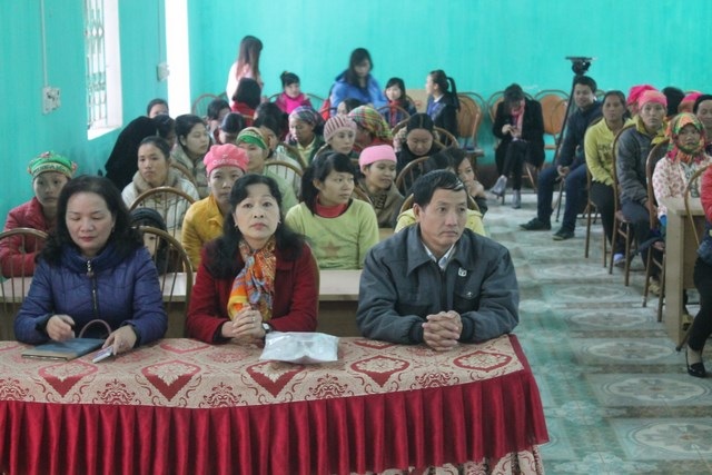 Du học sinh Việt tại Úc tặng quà Tết tới đồng bào vùng cao - 7 Du học sinh Việt tại Úc tặng quà Tết tới đồng bào vùng cao - 7