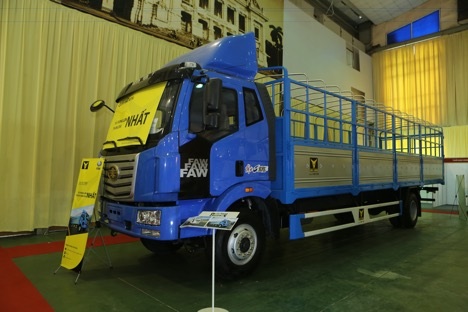 Ô tô Vũ Linh mang những cái "Nhất" tới triển lãm Auto Expo 2017 - 2 Ô tô Vũ Linh mang những cái "Nhất" tới triển lãm Auto Expo 2017 - 2