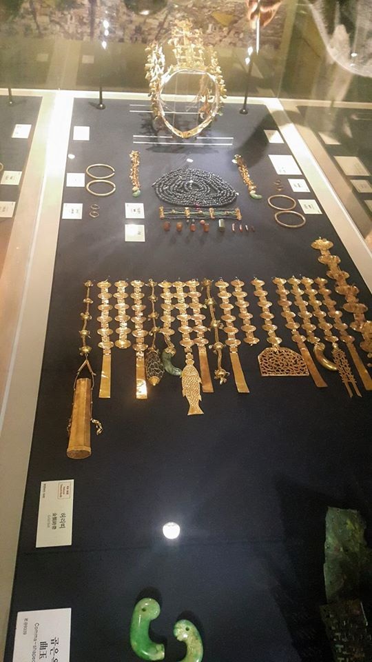 Trưng bày nhiều báu vật khai quật được từ mộ cổ thời Silla của Hàn Quốc - 3