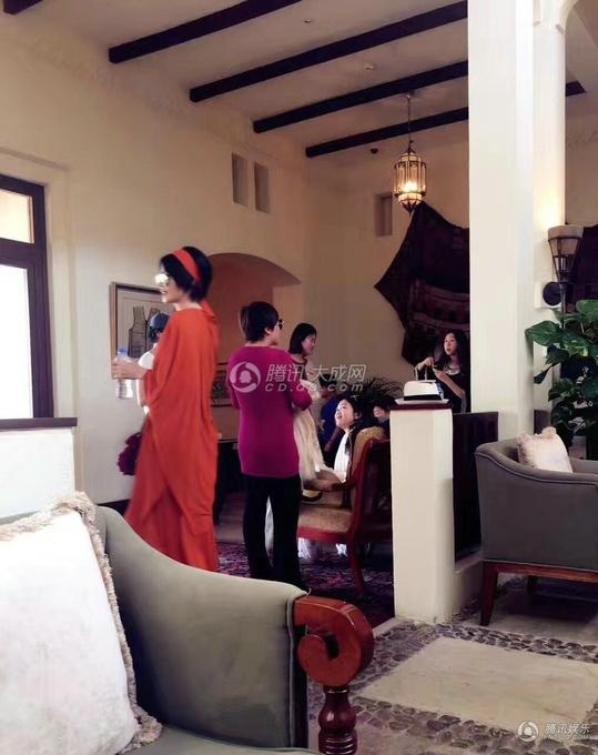 Bị chỉ trích vô trách nhiệm với con, Vương Phi tung ảnh đi nghỉ cùng con gái - 6
Cô con gái Li Yan của Vương Phi được khen giống hệt mẹ ruột. Cô bé bị dị tật sứt môi bẩm sinh nhưng được phẫu thuật từ khi mới sinh ra. Năm nay 10 tuổi, Li Yan có cuộc sống bình thường như mọi cô bé cùng lứa khác.