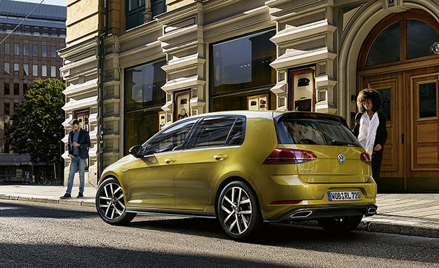 Volvo mất ngôi vương ngay trên sân nhà - 1
Mẫu Volkswagen Golf