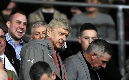 Chelsea - Arsenal: Trận chiến sống còn - 3
Wenger tiếp tục bị treo quyền thi đấu ở trận này