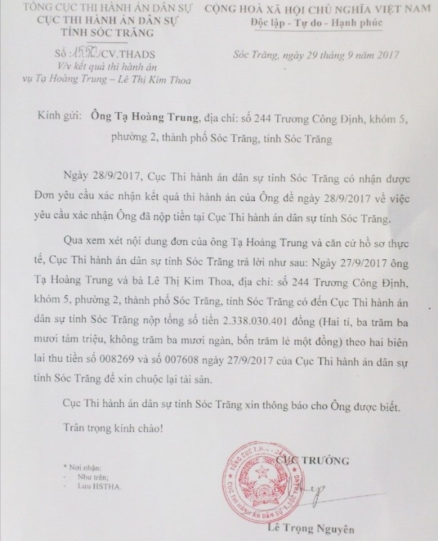 Nộp tiền cam kết thi hành án nhưng vẫn bị mang tài sản bán đấu giá: Động thái khó hiểu! - 2 ... trong khi đó, gia đình bà Xuân đã nộp đủ tiền thi hành án cách đây một tháng.