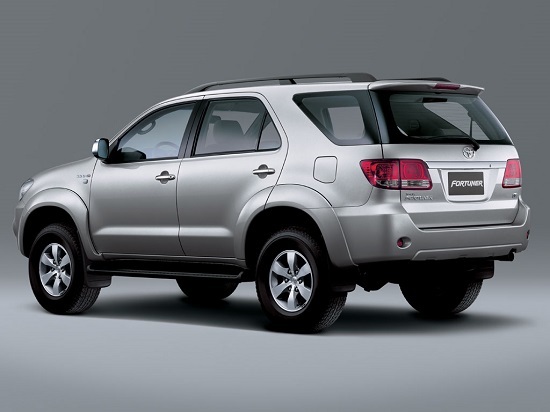 5 mẫu xe đa dụng “nồi đồng cối đá”, người mua ô tô cũ không thể bỏ qua - 2
Toyota Fortuner đời 2011, giá tham khảo: 740 triệu đồng