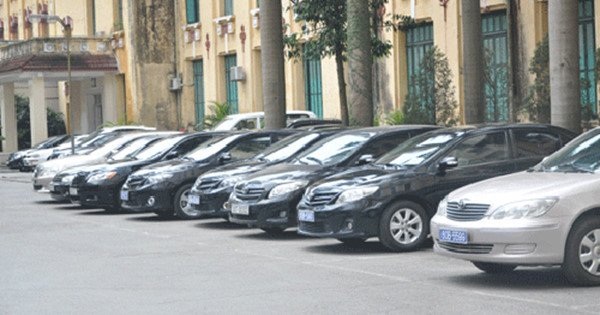 TS. Lê Đăng Doanh: Trách nhiệm của Bộ Tài chính trong thanh lý xe công? - 1
Bộ Tài chính có thoái thác trách nhiệm về thanh lý xe công?