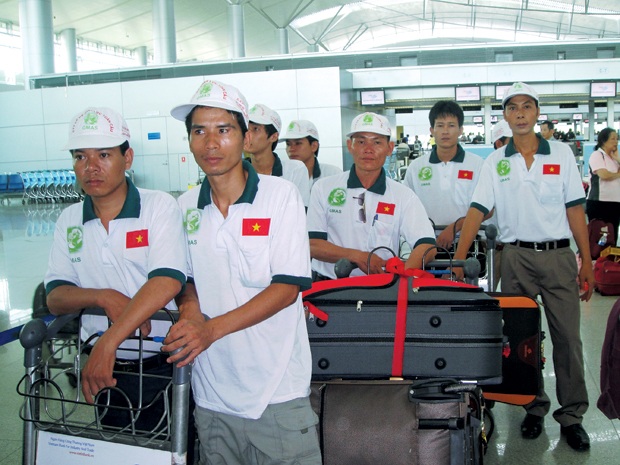 Sẽ hỗ trợ đặc thù 3 thuyền viên bị cướp biển Somali giam giữ 4 năm - 2 Sẽ hỗ trợ đặc thù 3 thuyền viên bị cướp biển Somali giam giữ 4 năm - 2