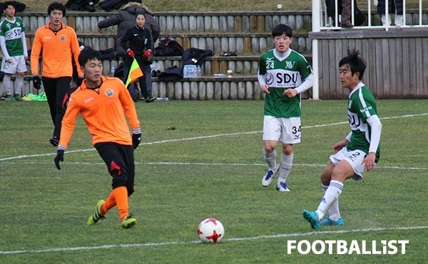 Tỏa sáng tại Gangwon FC, Xuân Trường vẫn không dám mơ cao - 1
Xuân Trường đang thể hiện tốt trong màu áo Gangwon