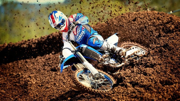 Yamaha YZ450F - Mẫu xe đầu tiên có thể điều khiển công suất bằng điện thoại - 9 Yamaha YZ450F - Mẫu xe đầu tiên có thể điều khiển công suất bằng điện thoại - 9